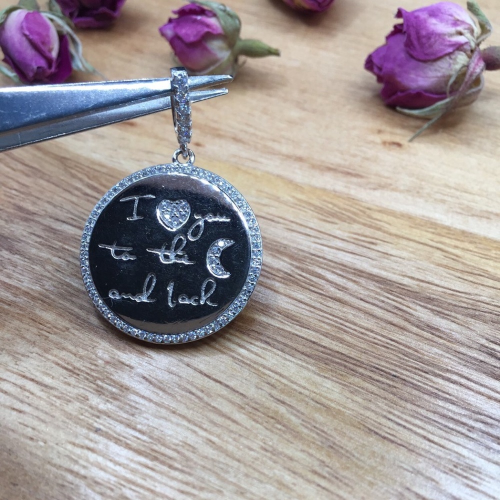 Silver pendant (love you to the moon and back) NEW